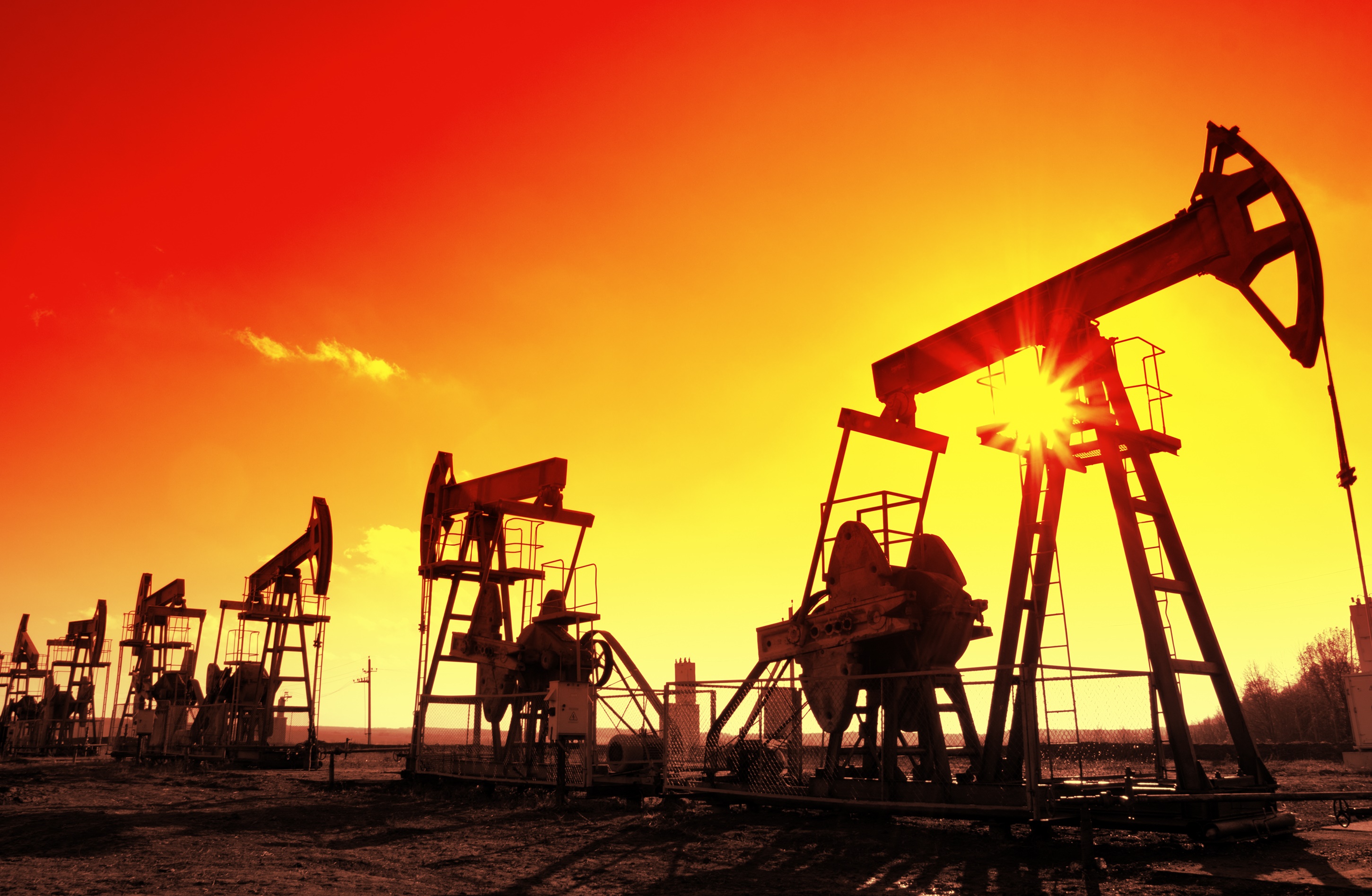 Наблюдение и мониторинг нефтяных объектов